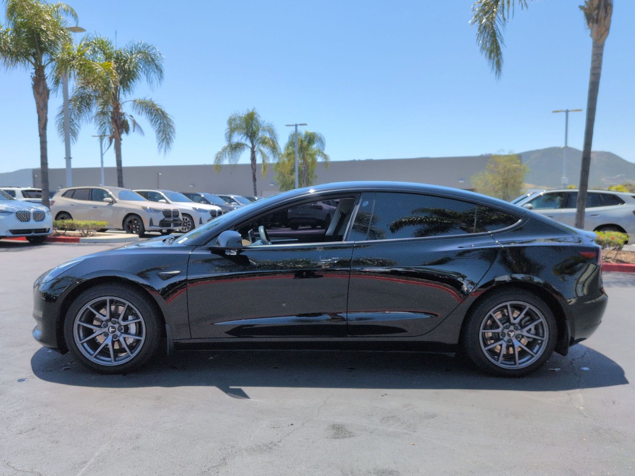 Used 2022 Tesla Model 3 Long Range AWD/4WD image 7
