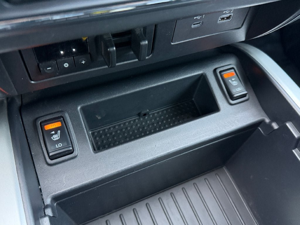 Used 2021 Nissan Titan SV w/ SV Convenience Package RWD image 34