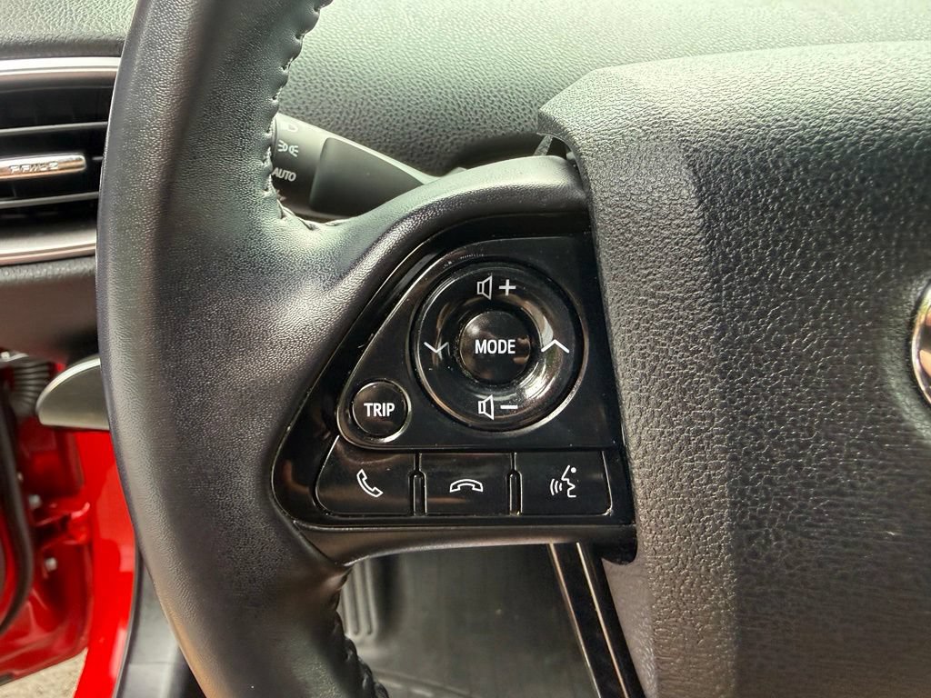 Used 2020 Toyota Prius Prime XLE FWD image 27