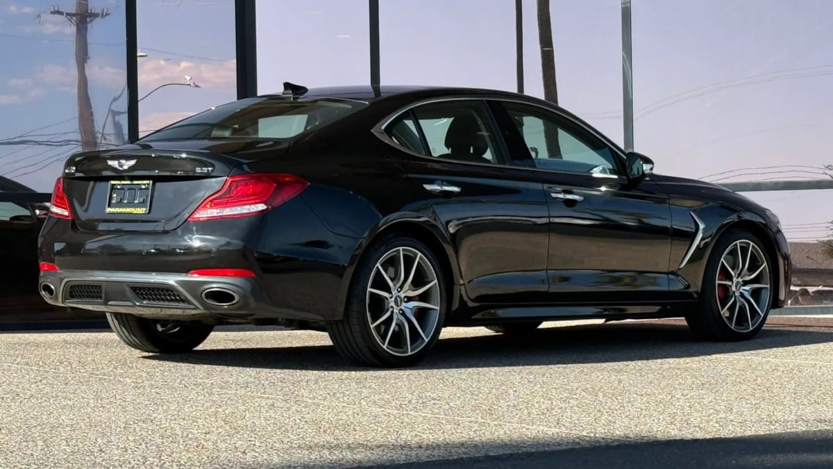 Used 2019 Genesis G70 3.3T Advanced w/ Prestige Package RWD image 12