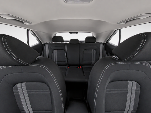 Used 2025 Hyundai Venue SEL FWD image 6