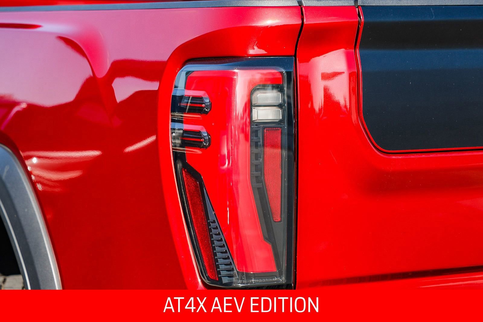 Used 2024 GMC Sierra 2500 AT4X w/ AT4X AEV Edition AWD/4WD image 8