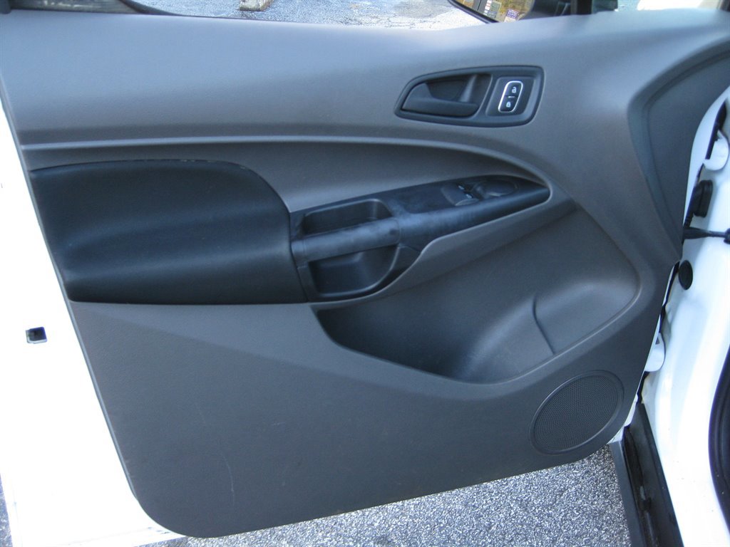 Used 2019 Ford Transit Connect XL image 9