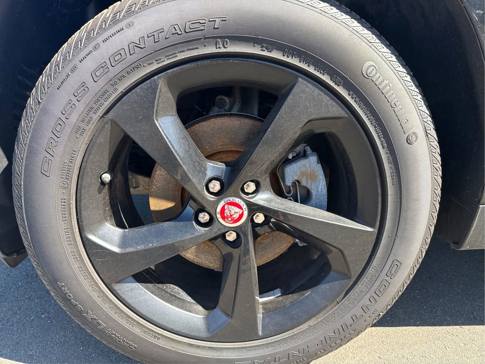 Used 2019 Jaguar F-PACE Prestige image 25