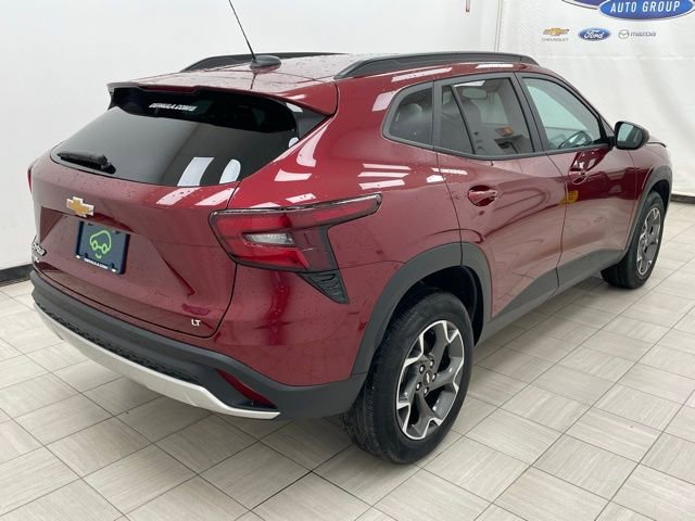 Used 2024 Chevrolet Trax LT w/ Driver Confidence Package image 18