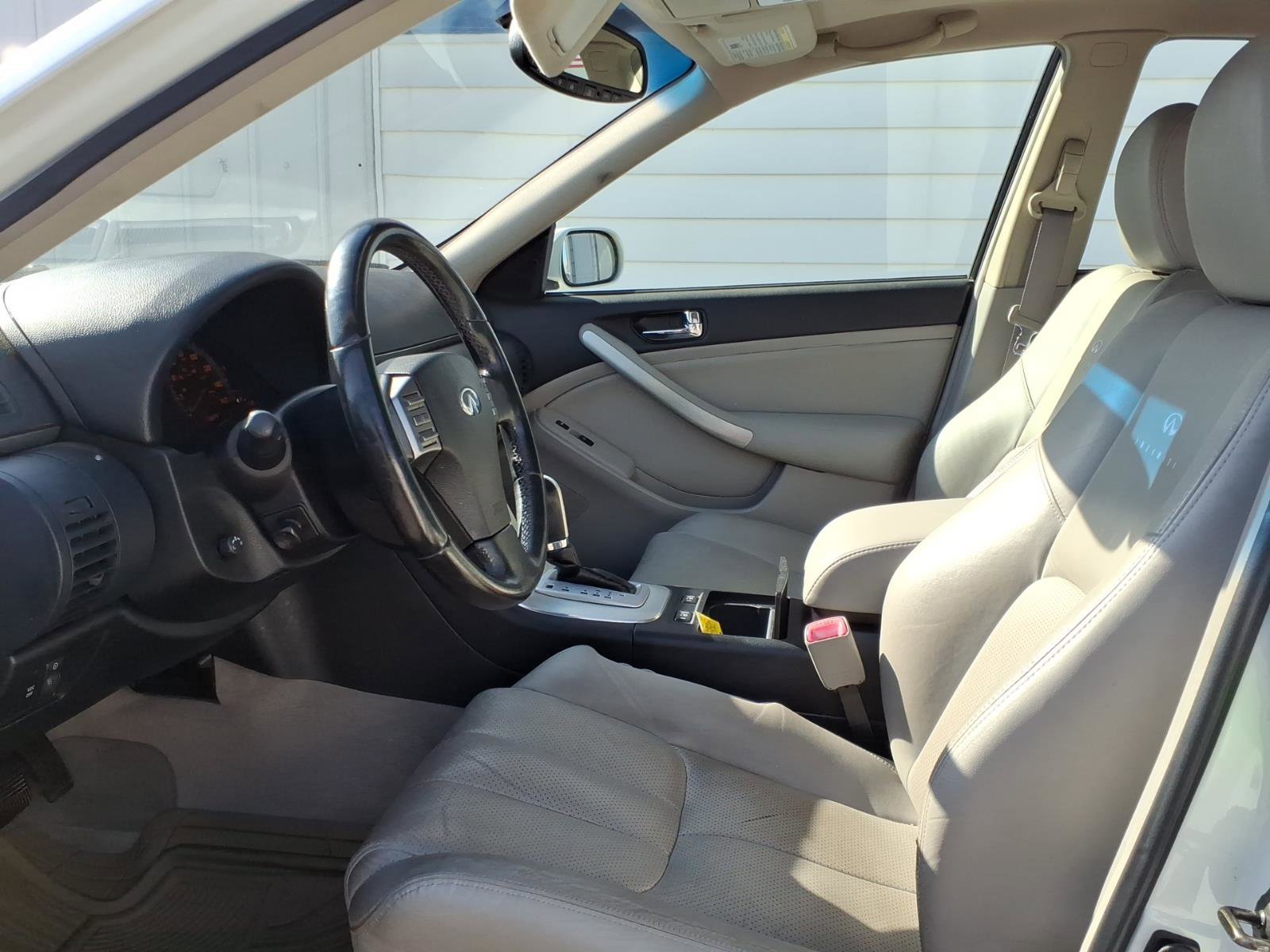 Used 2005 INFINITI G35 x Sedan w/ (P03) Premium Pkg C AWD/4WD image 8