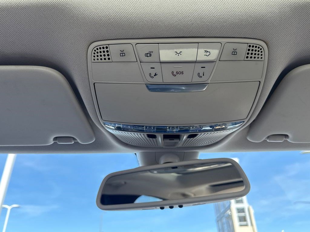 Used 2016 Mercedes-Benz C 300 4MATIC Sedan image 31