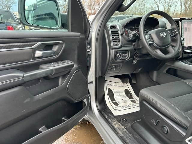 Used 2025 RAM 1500 Big Horn AWD/4WD image 9