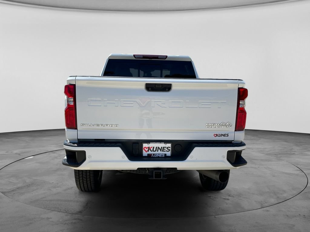 Used 2024 Chevrolet Silverado 3500 High Country AWD/4WD image 8