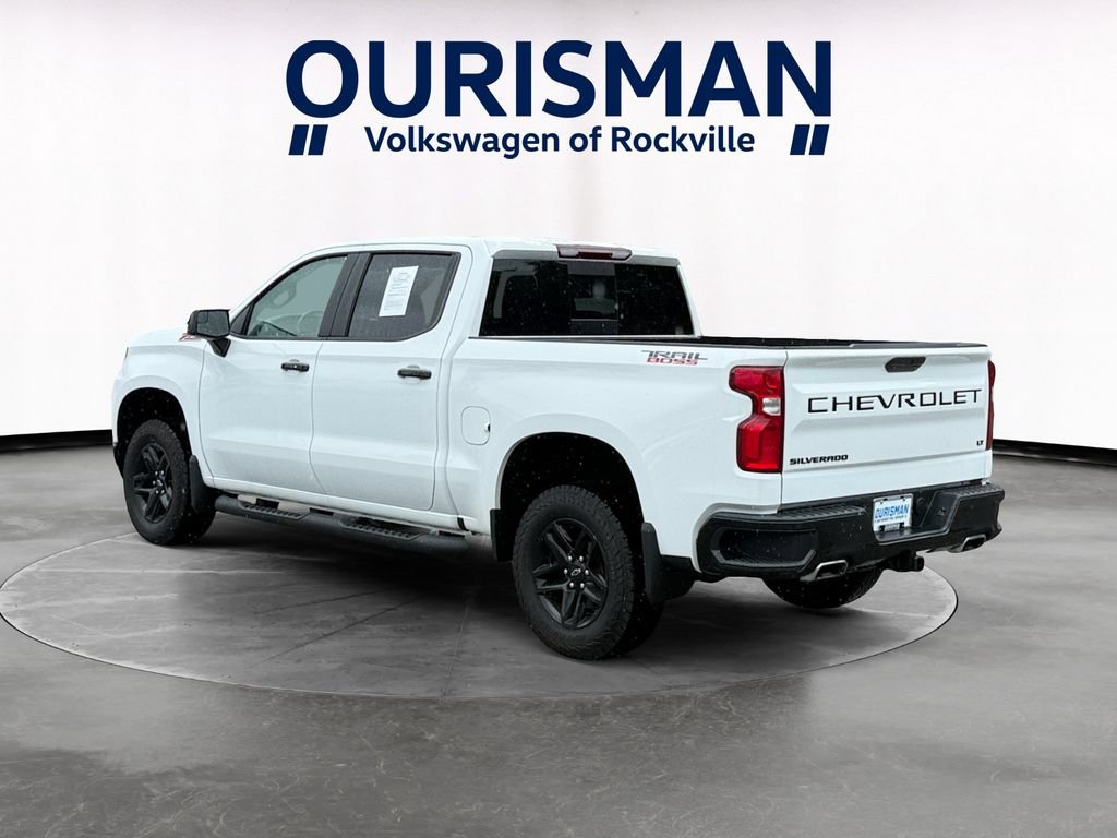 Used 2022 Chevrolet Silverado 1500 LT Trail Boss w/ Convenience Package II AWD/4WD image 4