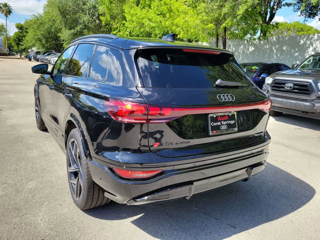 New 2027 Audi SQ6 e-tron Prestige AWD/4WD image 12