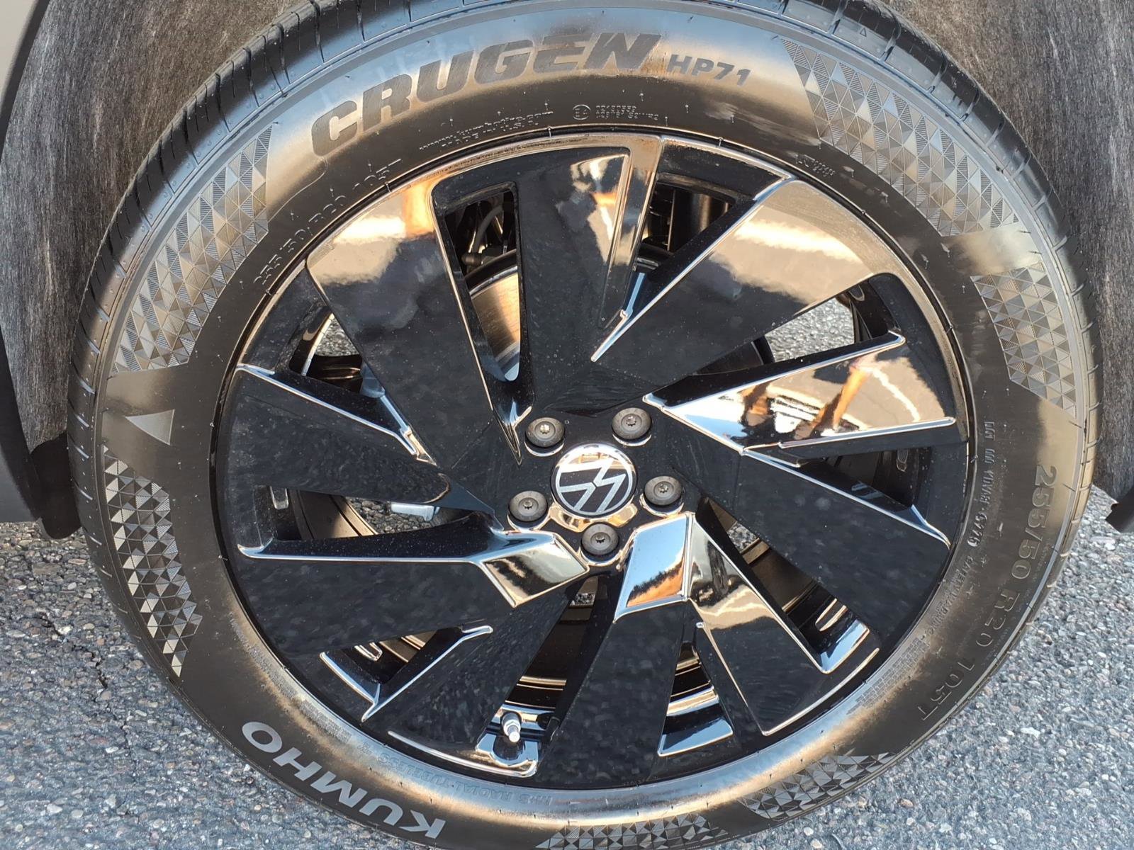 New 2026 Volkswagen Atlas SE image 8