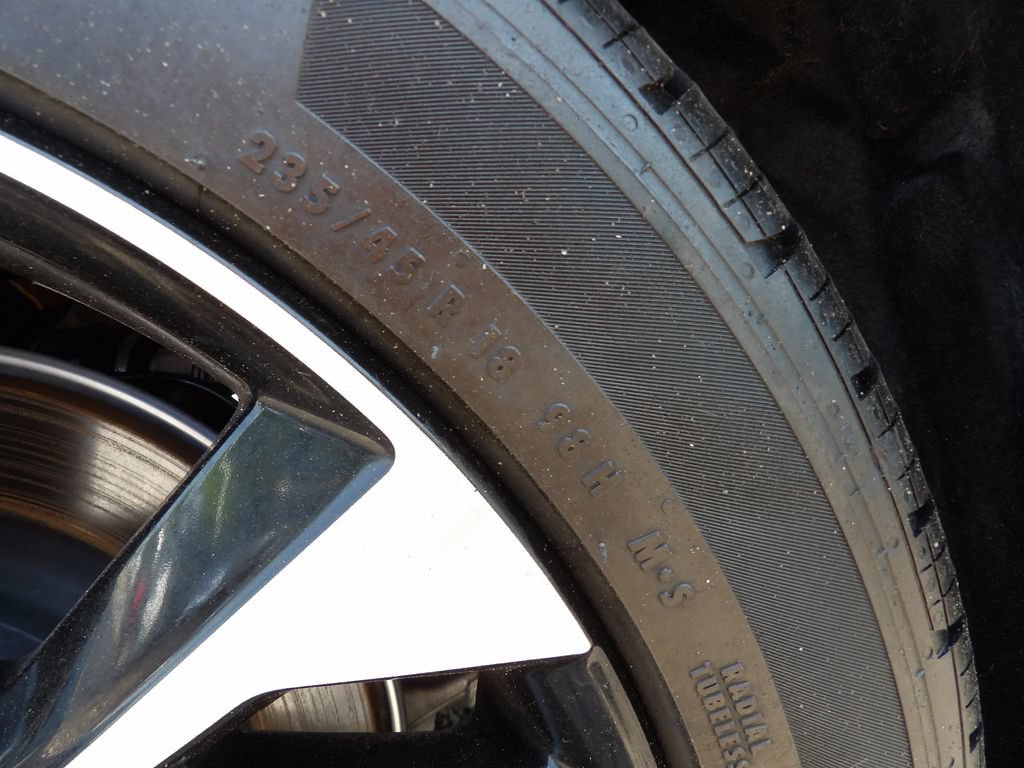 Certified 2025 Volvo S60 B5 Core FWD image 27