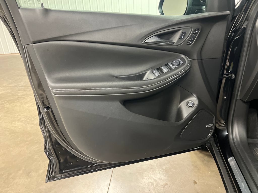 Certified 2025 Buick Encore GX Avenir w/ Avenir Technology Package AWD/4WD image 15