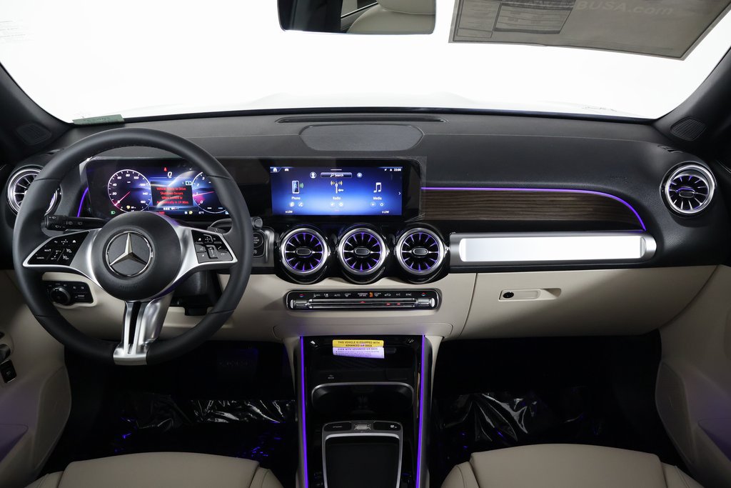 New 2026 Mercedes-Benz GLB 250 image 4