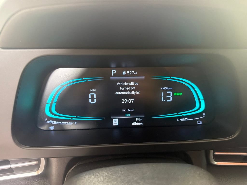 Certified 2025 Hyundai Elantra Hybrid FWD image 15