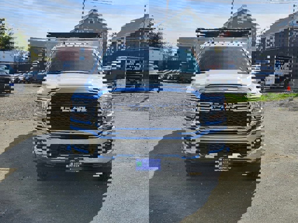 New 2024 RAM 3500 Tradesman w/ Chrome Appearance Group image 8