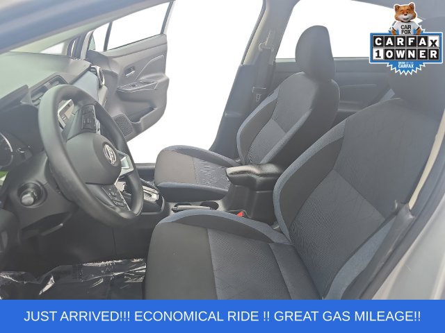 Used 2025 Nissan Versa SV FWD image 9