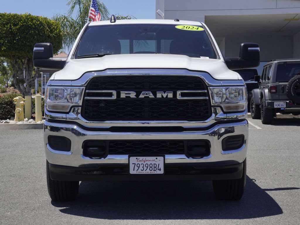 Certified 2024 RAM 2500 Tradesman w/ Chrome Appearance Group AWD/4WD image 9