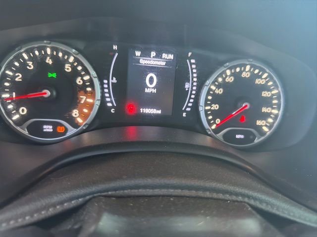 Used 2018 Jeep Renegade Latitude w/ Popular Equipment Group AWD/4WD image 8