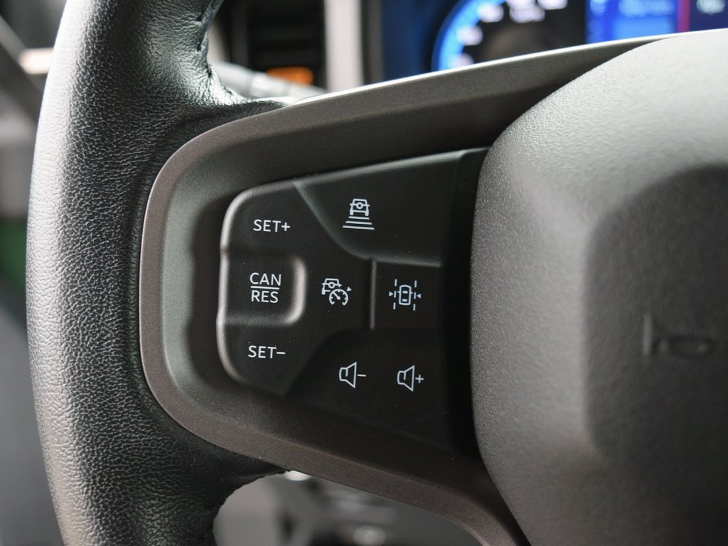 Used 2023 Ford Bronco Badlands image 17