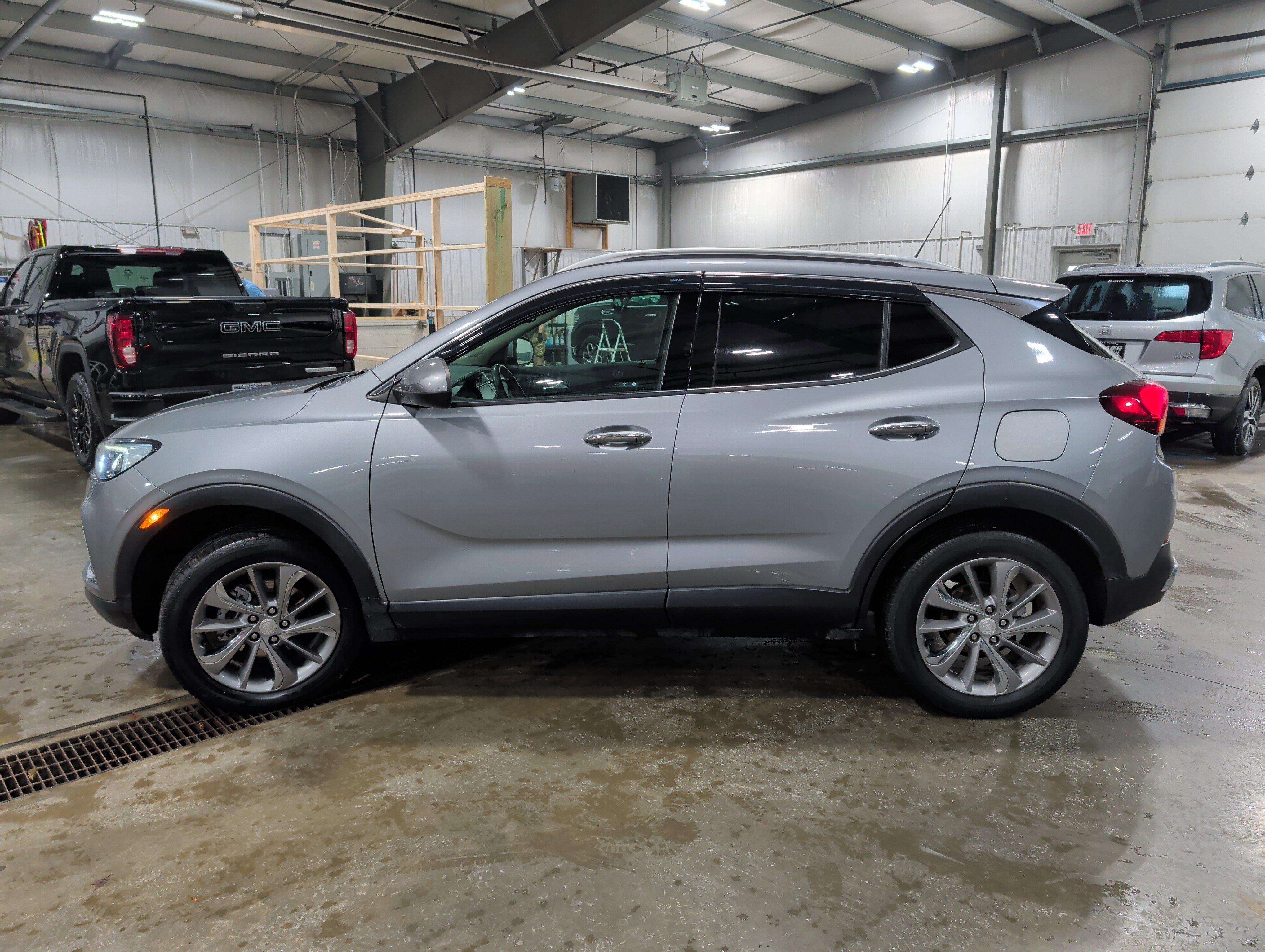 Used 2023 Buick Encore GX Essence w/ Experience Buick Package image 5