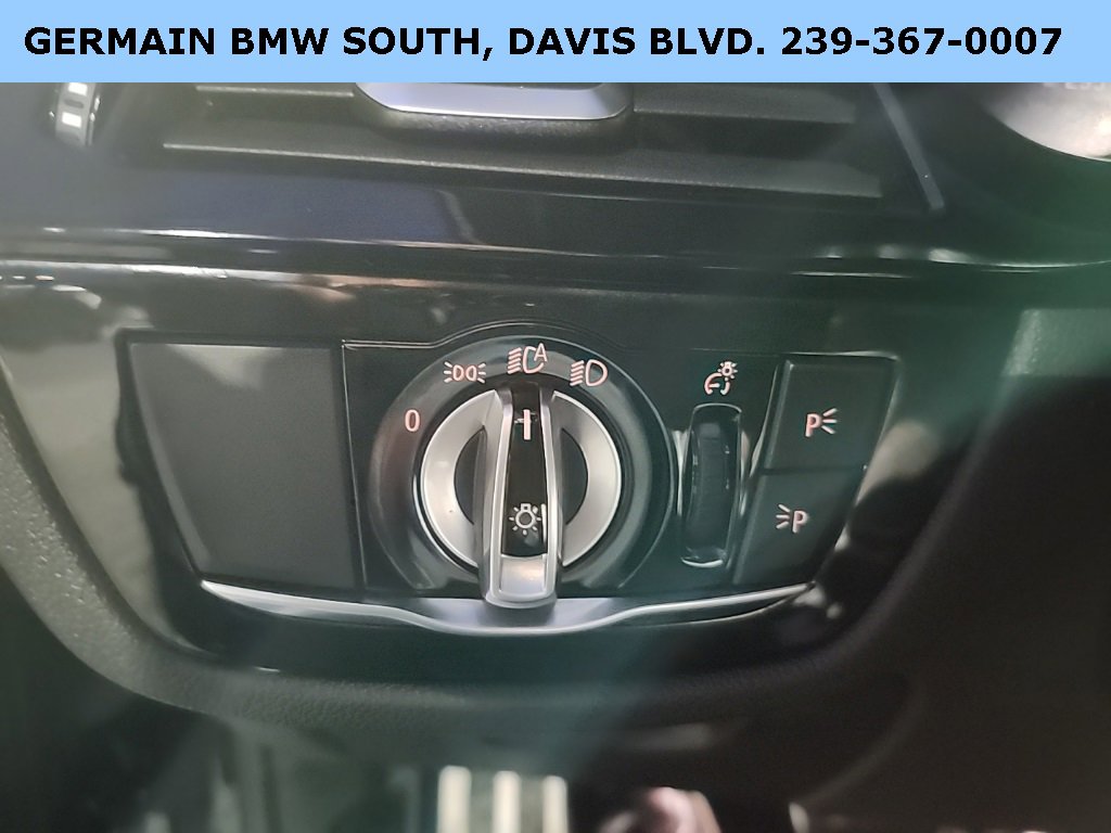 Used 2022 BMW M550i xDrive w/ Executive Package image 18