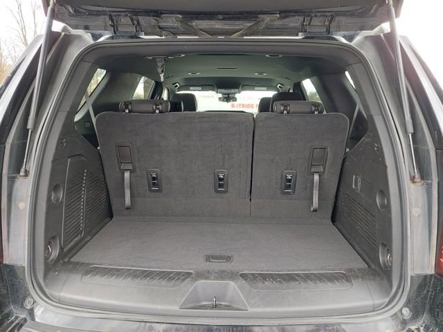 Used 2023 GMC Yukon SLE image 32