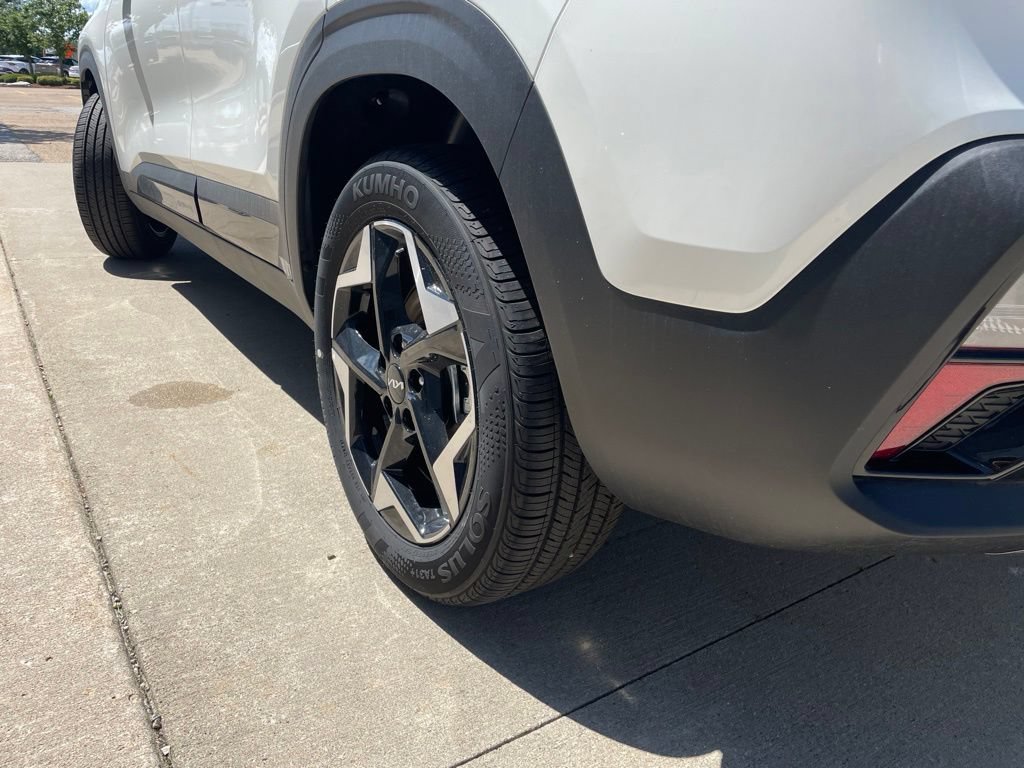 New 2026 Kia Seltos S AWD/4WD image 17
