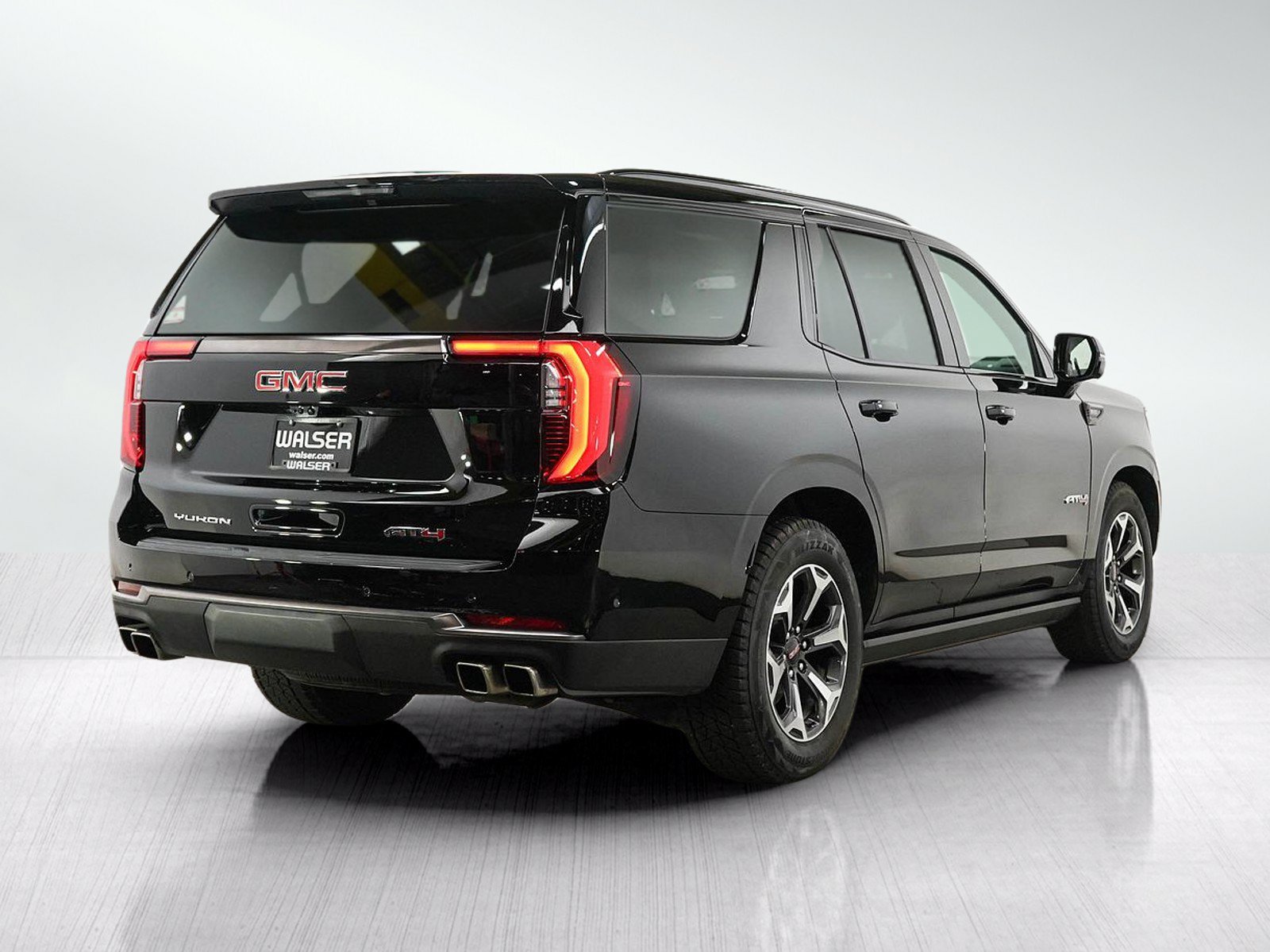 Used 2025 GMC Yukon AT4 Ultimate AWD/4WD image 5