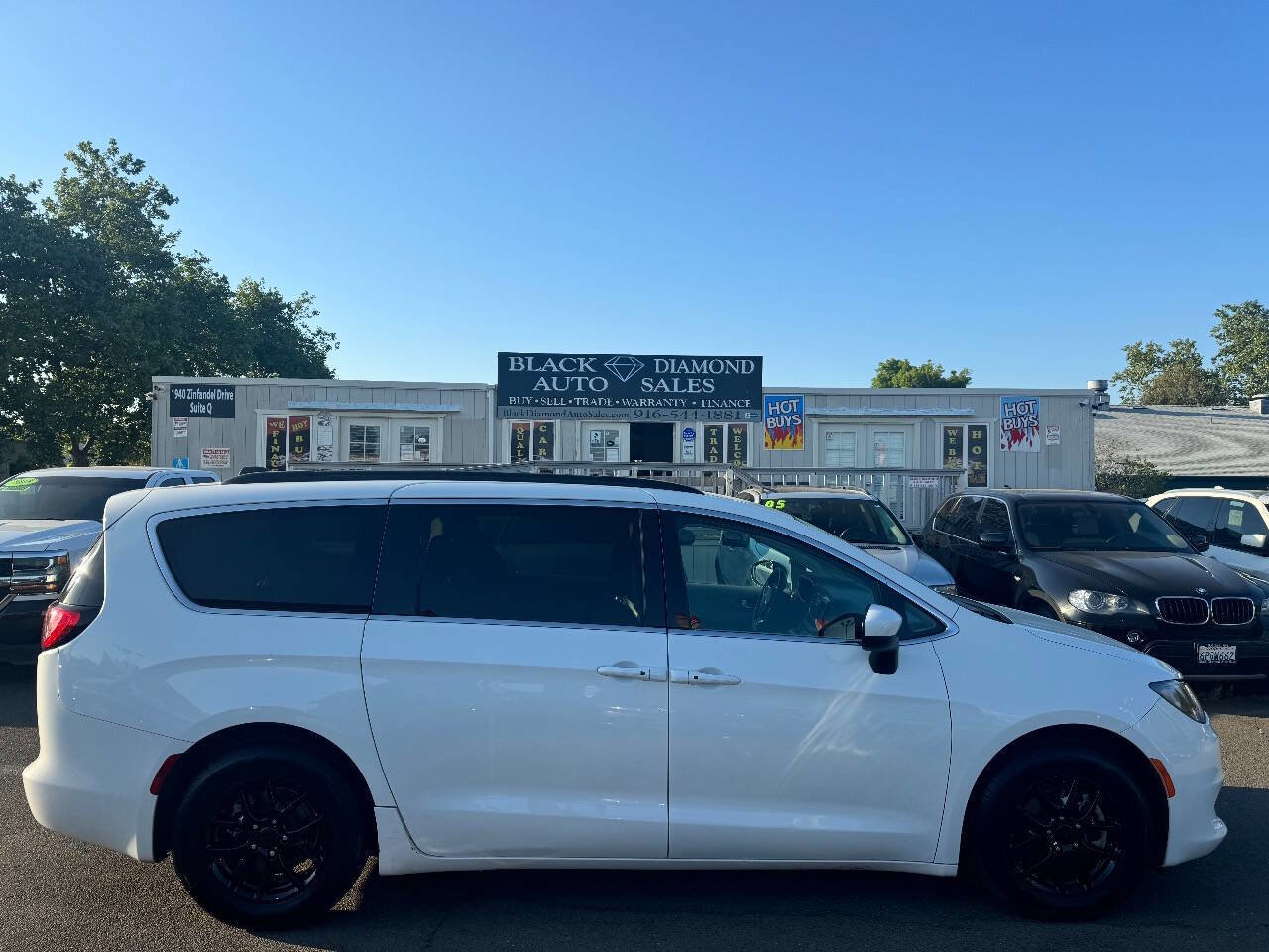 Used 2021 Chrysler Voyager Lxi image 8