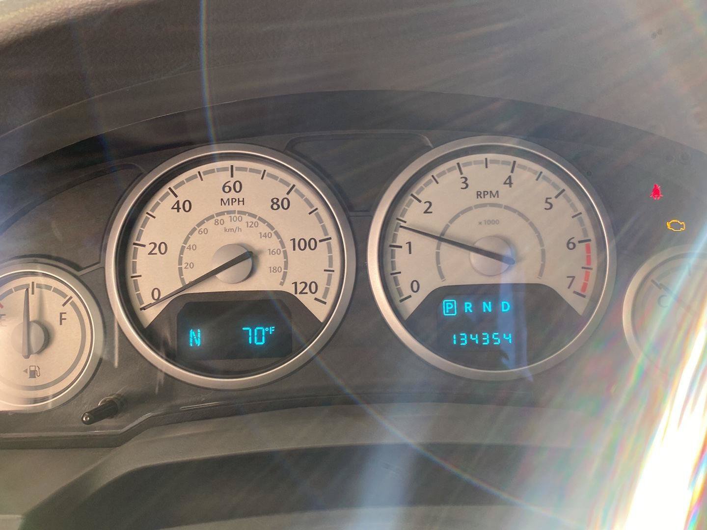 Used 2010 Chrysler Town & Country Touring FWD image 13