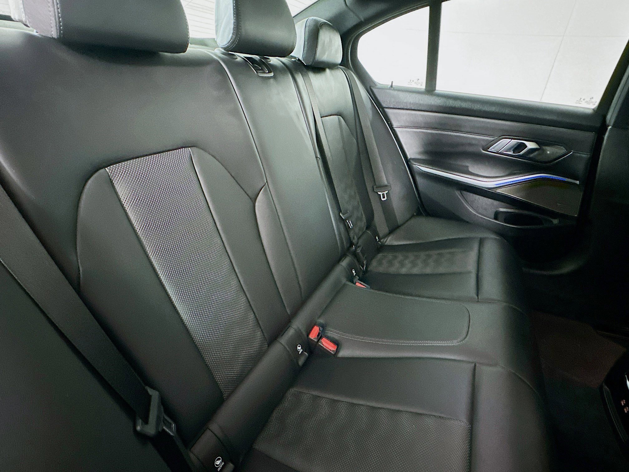 Used 2022 BMW M3 w/ Executive Package image 30