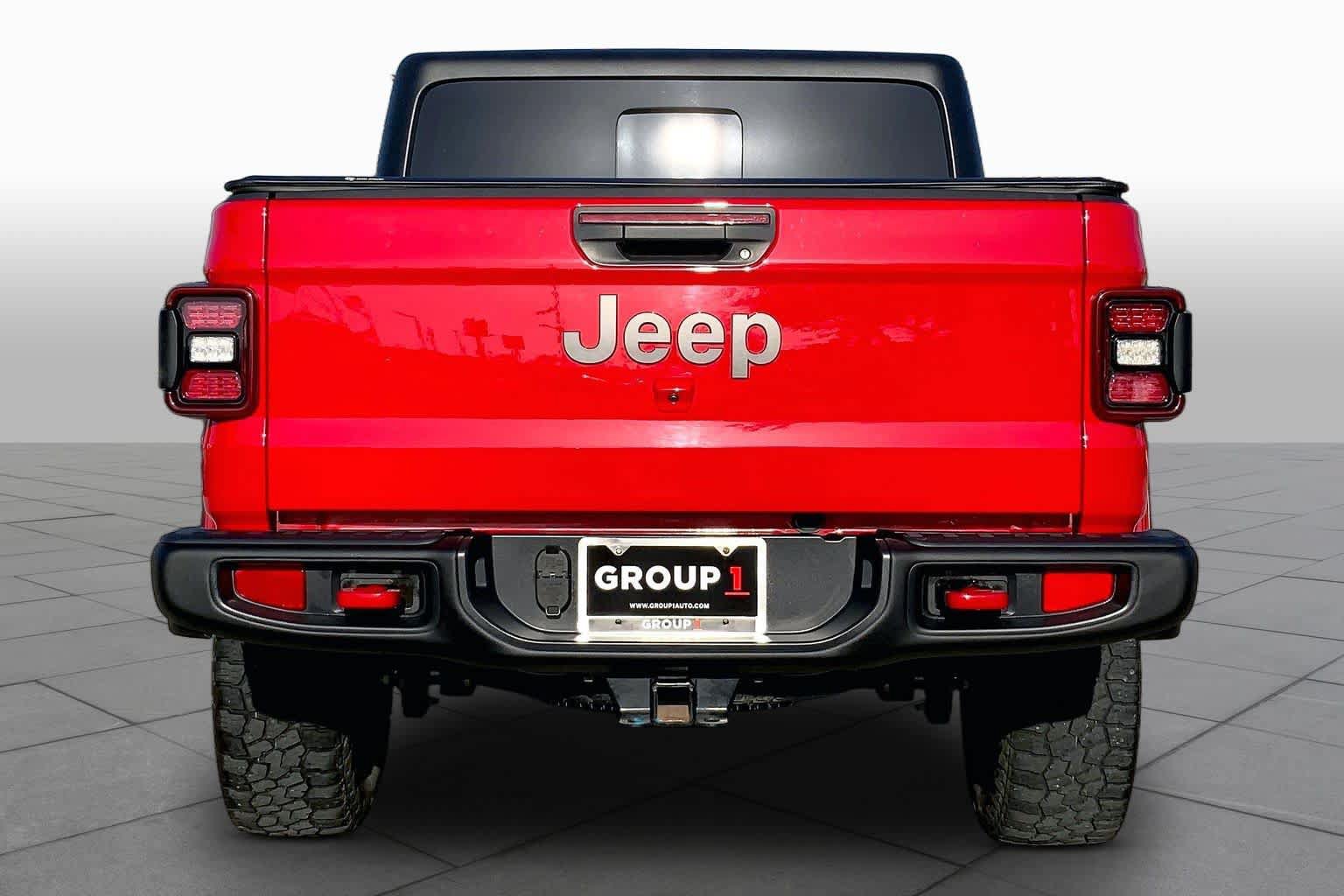 Used 2023 Jeep Gladiator Rubicon w/ LED Lighting Group AWD/4WD image 5