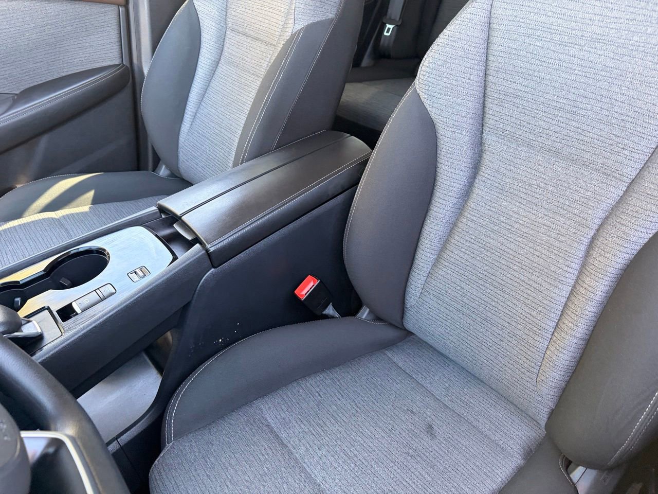 Certified 2022 Nissan Rogue SV FWD image 18