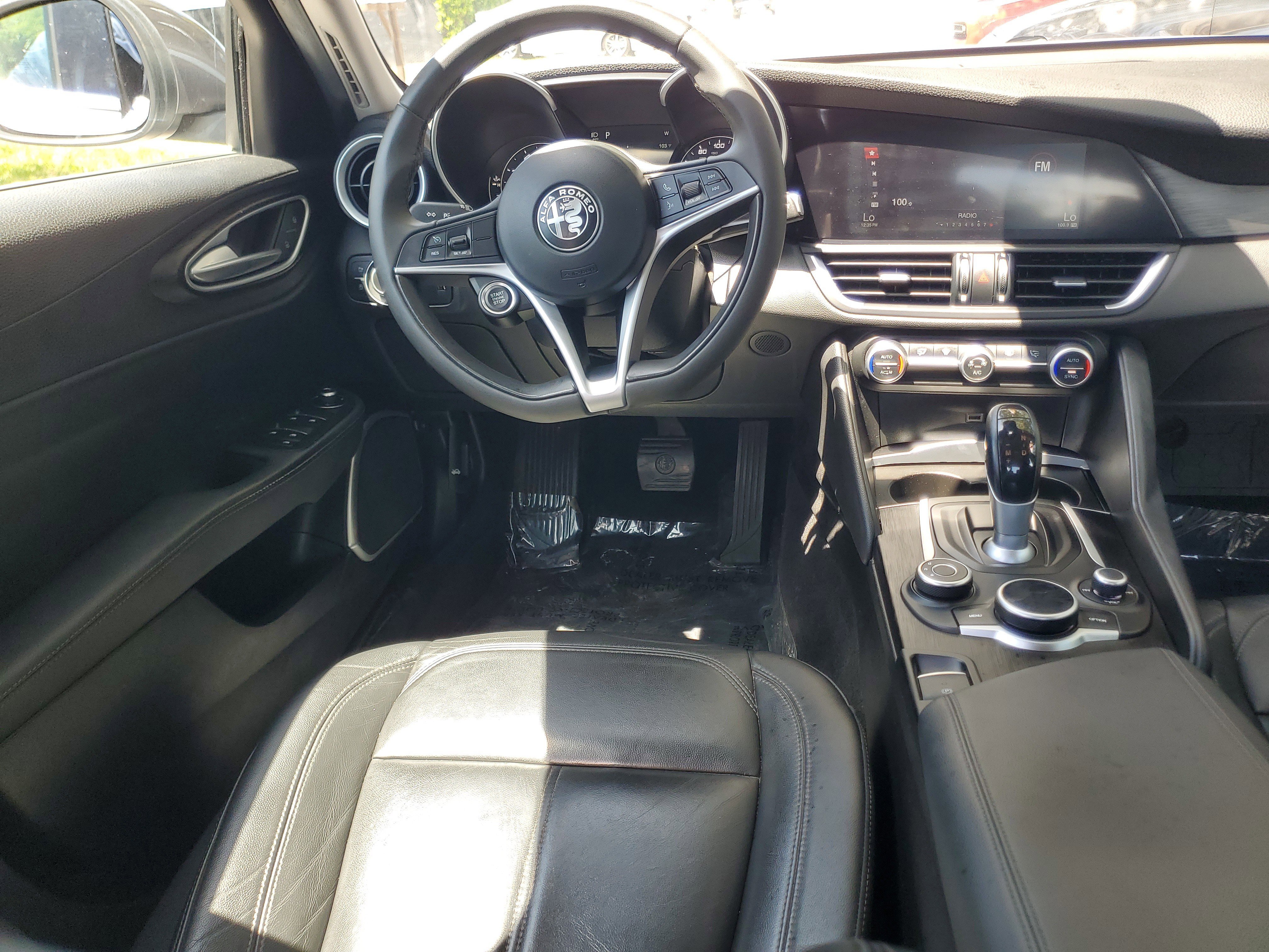 Used 2018 Alfa Romeo Giulia RWD image 15
