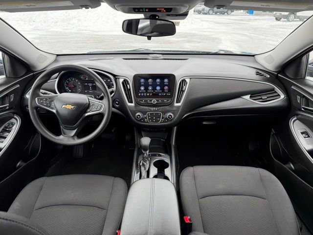 Used 2025 Chevrolet Malibu LT image 19
