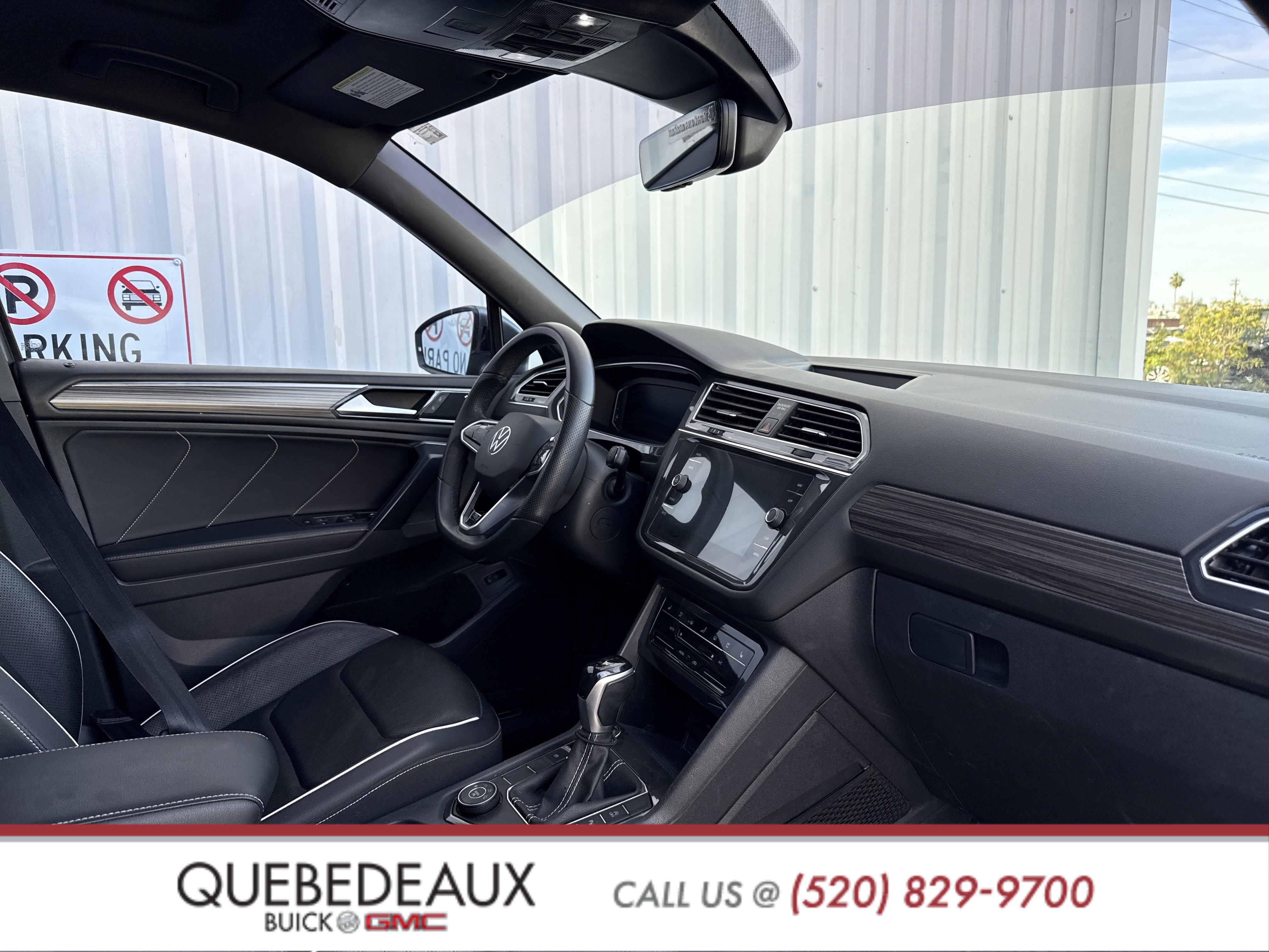 Used 2022 Volkswagen Tiguan SEL R-Line image 35