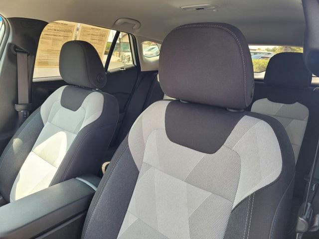 Used 2025 Chevrolet Trax LS image 11