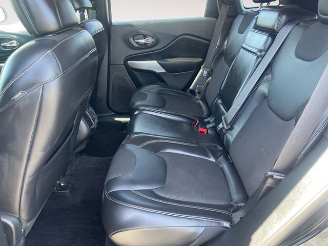 Used 2018 Jeep Cherokee Latitude Plus image 30