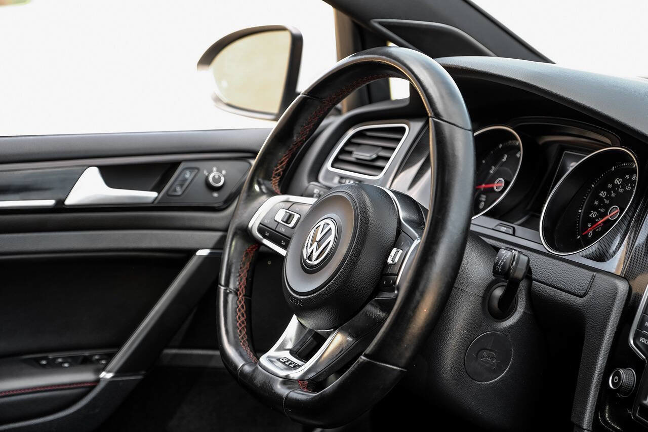 Used 2016 Volkswagen GTI SE w/ Lighting Package (SEL) FWD image 15