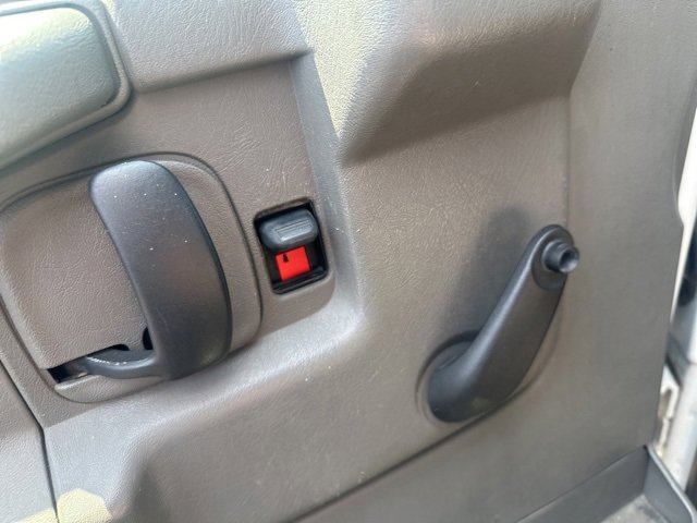 Used 2008 Chevrolet Express 3500 image 9