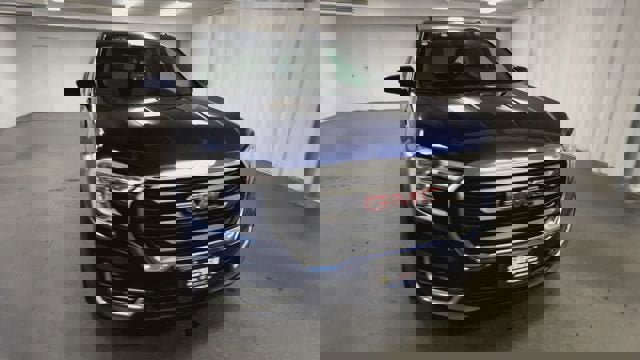 Certified 2022 GMC Terrain SLE w/ Driver Convenience Package image 3