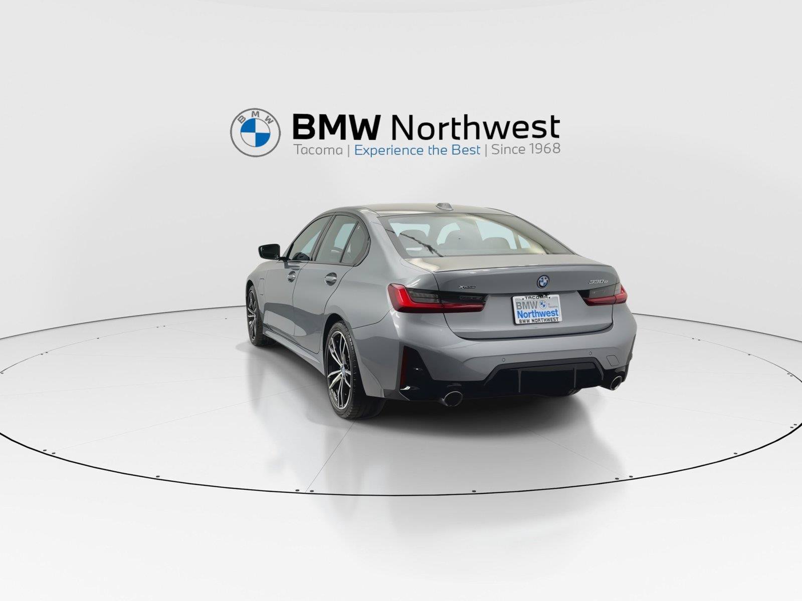 Used 2023 BMW 330e xDrive w/ M Sport Package AWD/4WD image 13