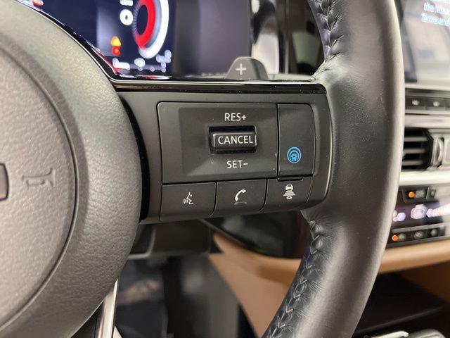 Used 2023 Nissan Pathfinder Platinum w/ Cargo Package image 22