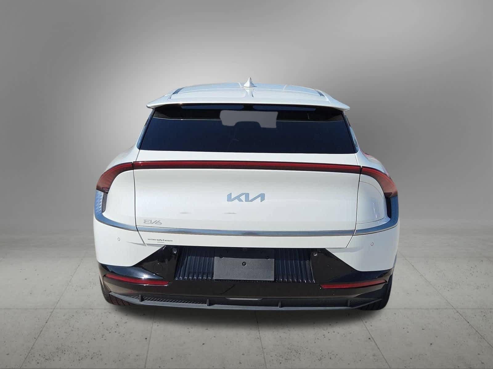 Certified 2022 Kia EV6 Wind RWD image 5