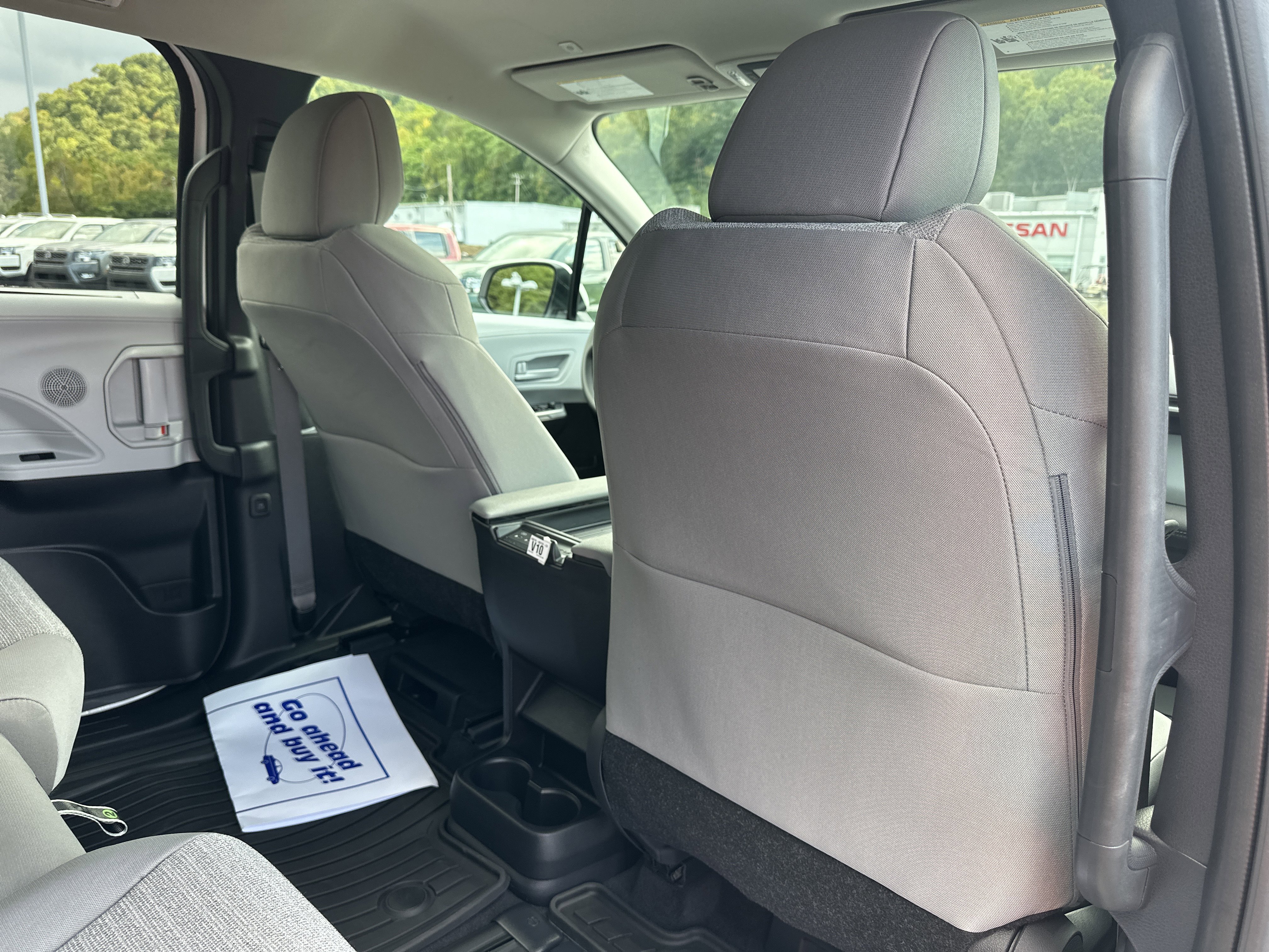 New 2025 Toyota Sienna LE image 25