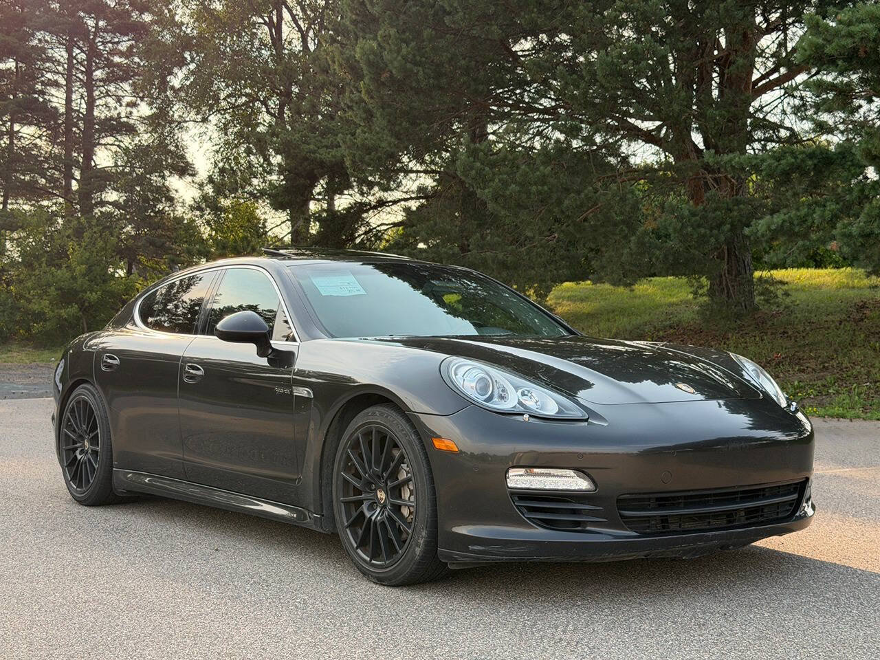 Used 2012 Porsche Panamera S RWD image 1
