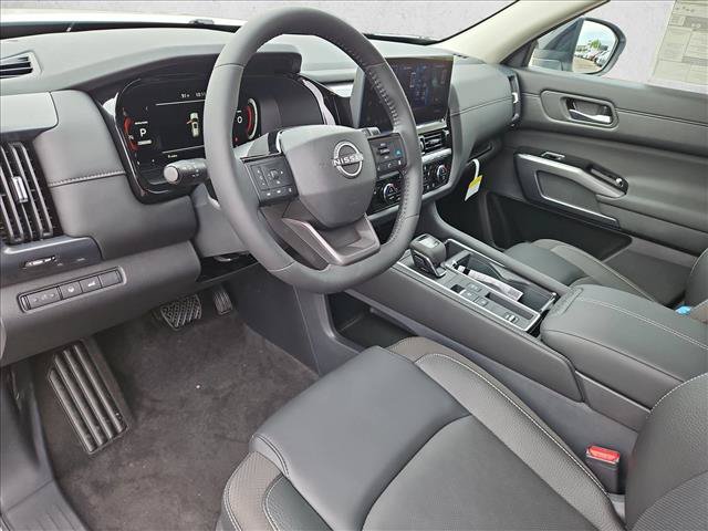 New 2026 Nissan Pathfinder SL FWD image 3