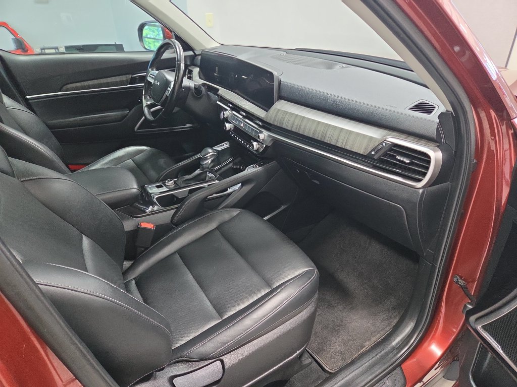 Used 2023 Kia Telluride EX AWD/4WD image 23